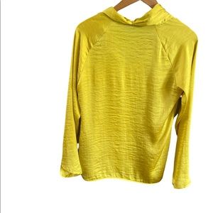 lovely long sleeve v neck split bow blouse in good condition deep yellow